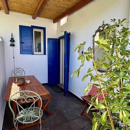 La Casa Del Geologo Apartment Stromboli Exterior photo
